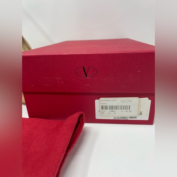 Valentino D'Orsay Pumps AUTH - Picture 5 of 7